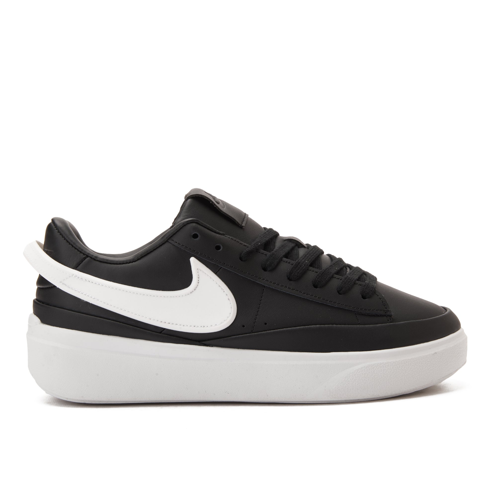 Black&White Nike Blazer Phantom Low Sneakers