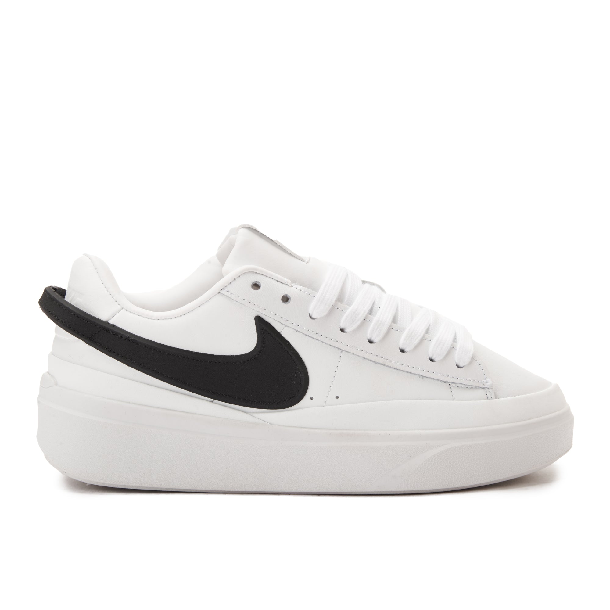 White&Black Blazer Phantom Low Sneakers
